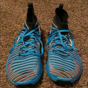 Nike flyknit training shoe